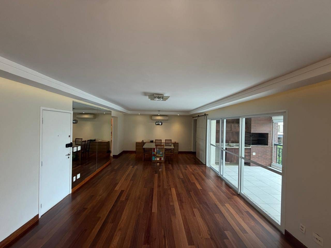 Apartamento para alugar em Água Branca · 3 dormitórios, 3 suítes, 2 vagas