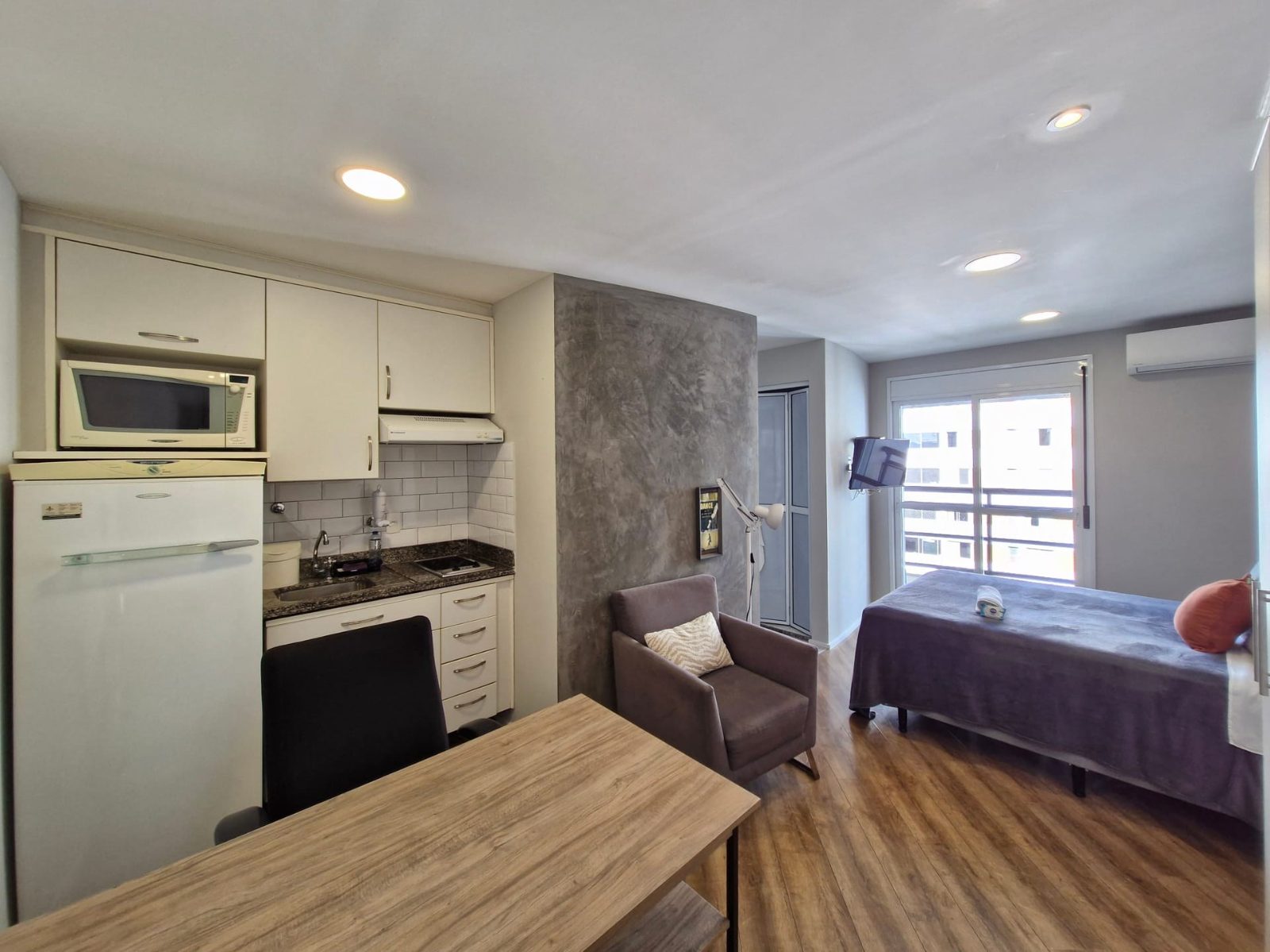 Apartamento para alugar em Consolação · 1 dormitório, 1 vaga, 30 m²