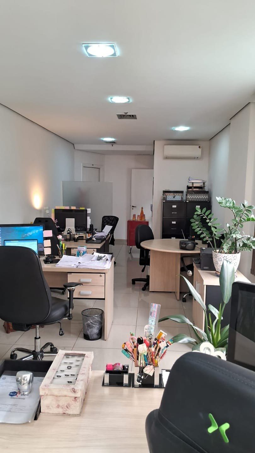 Comercial à venda em Água Branca · 1 vaga, 35 m²