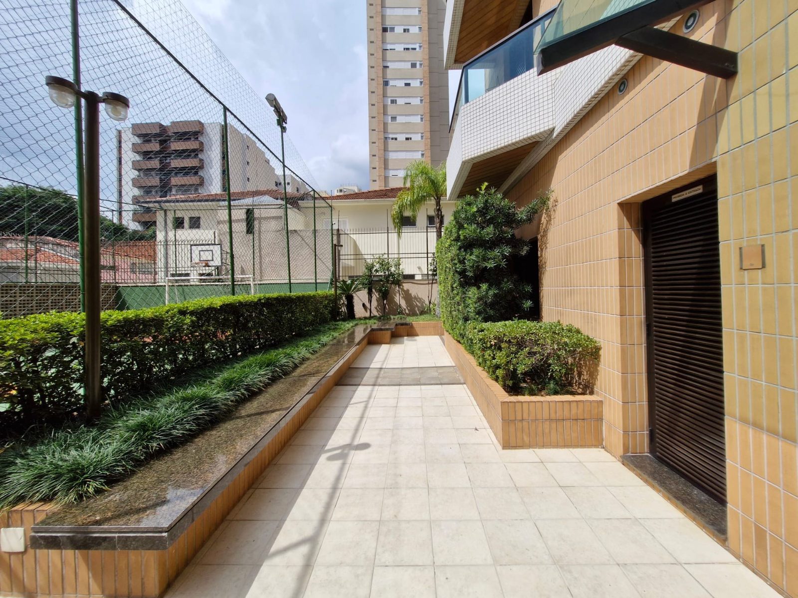 Condomínio Edifício Antigua — foto 1