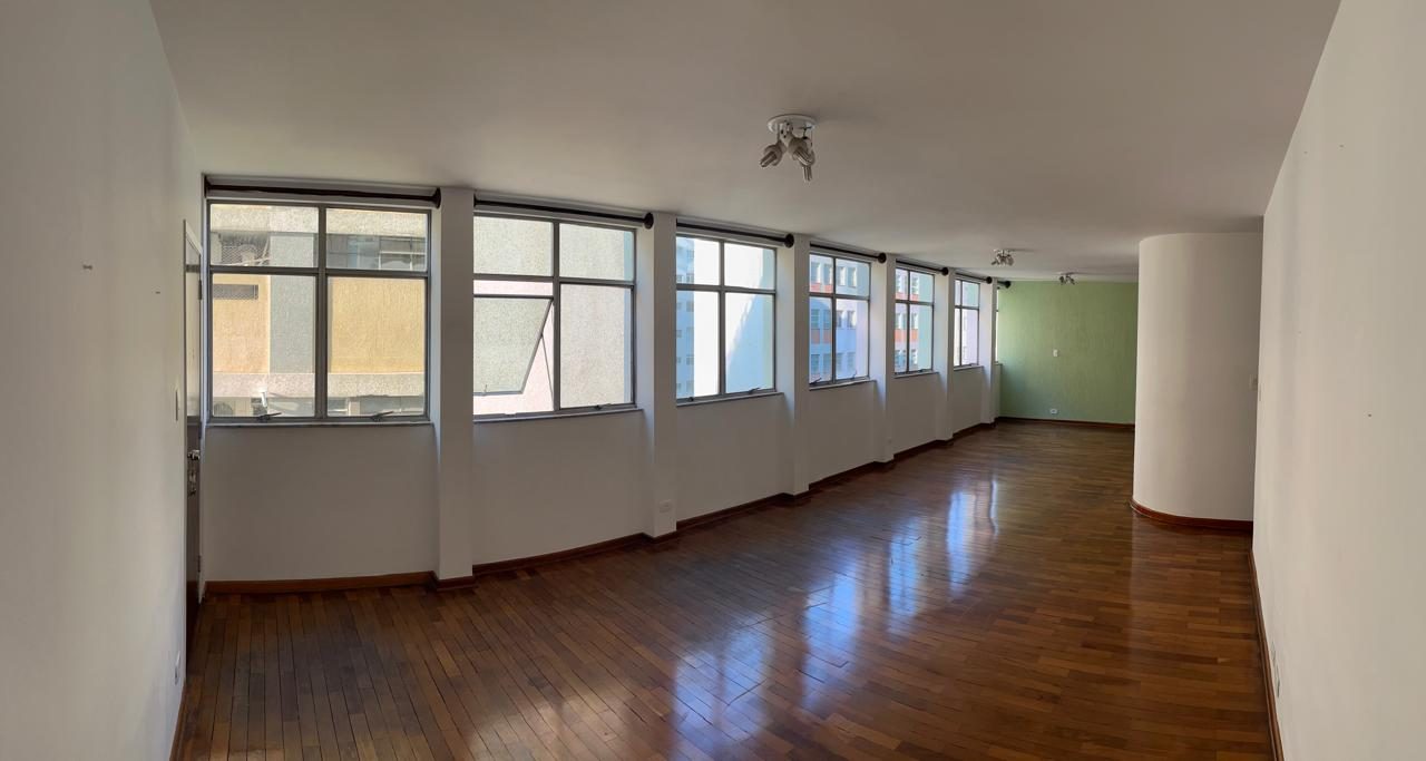 Apartamento à venda em Santa Cecilia · 3 dormitórios, 1 suíte, 2 vagas, 151 m²