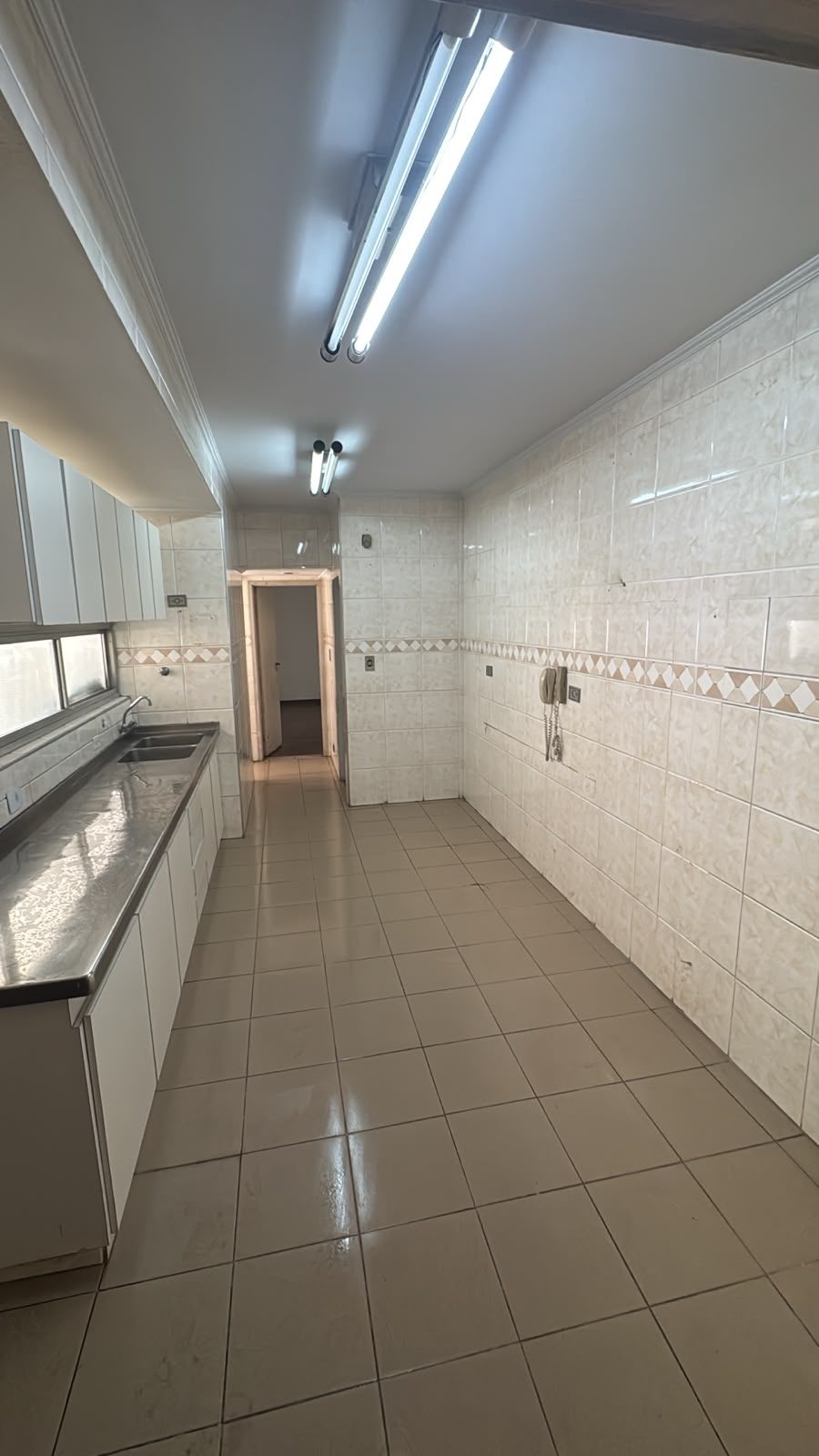 Apartamento à venda em Santa Cecilia · 3 dormitórios, 1 suíte, 2 vagas