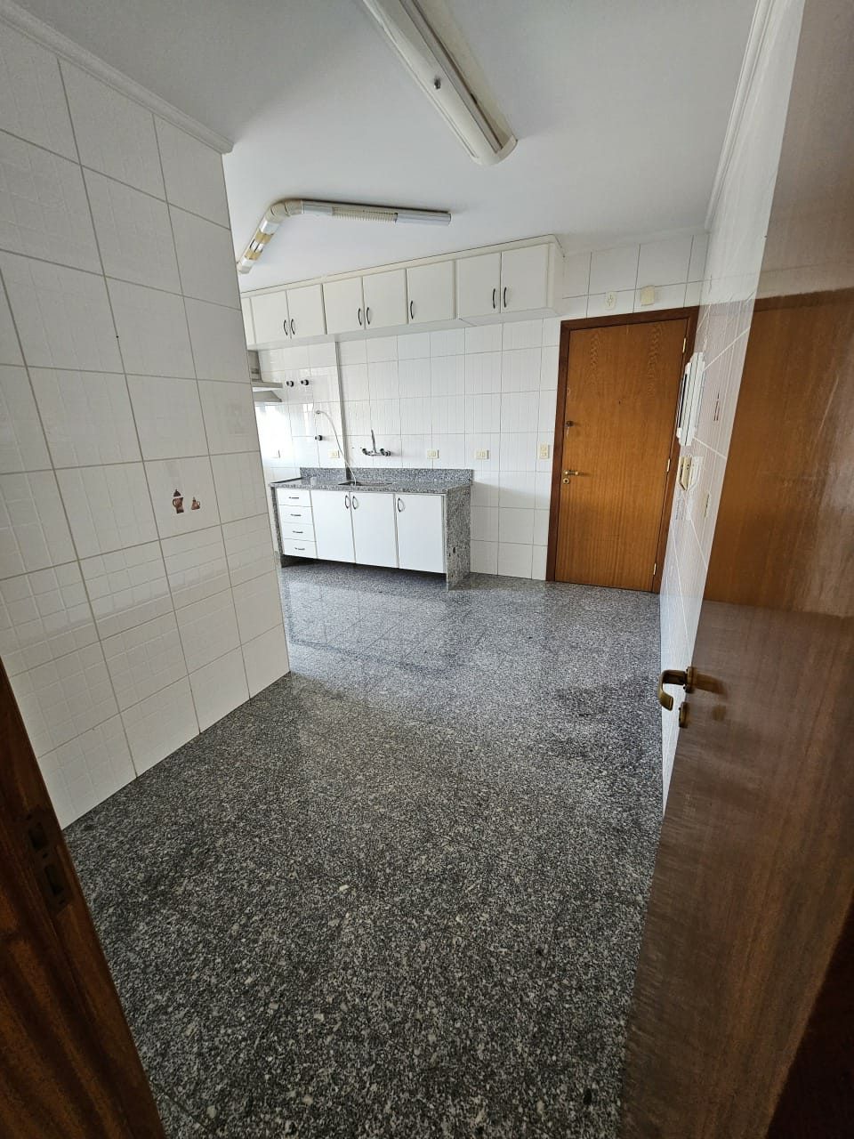Apartamento à venda em Vila Mariana · 3 dormitórios, 1 suíte, 3 vagas, 112 m²