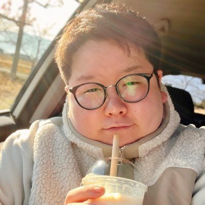 うい