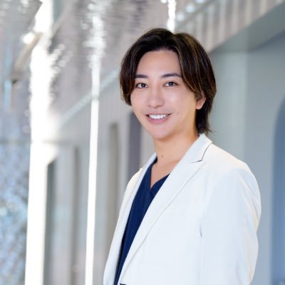 小顔整形/目元整形 クォンタムDr.おみ