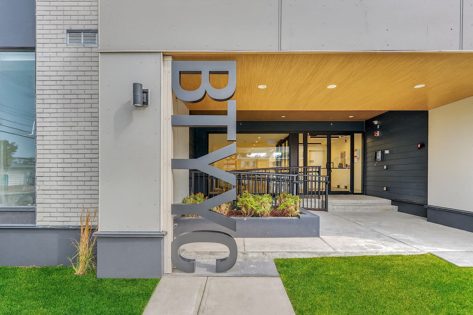 BTYYC @ Confederation Park - Elevated Rental Living in Banff Trail