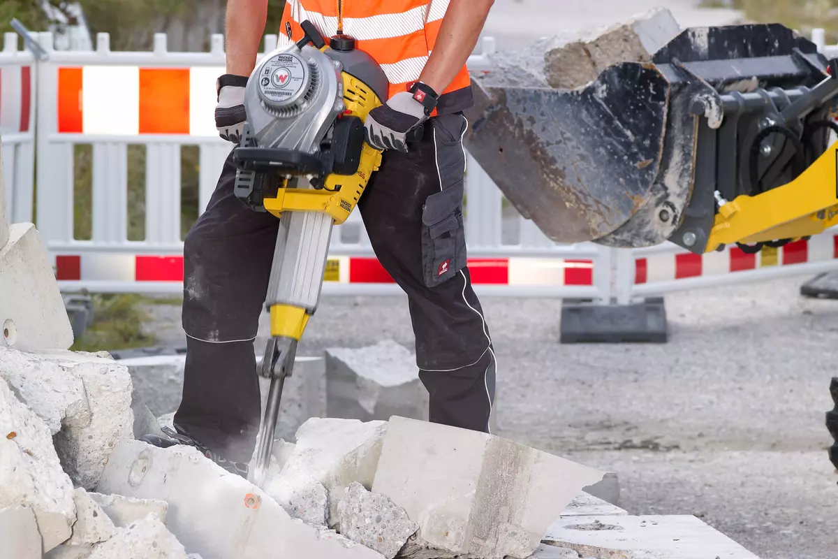 Gasoline breaker BH55rw - Wacker Neuson