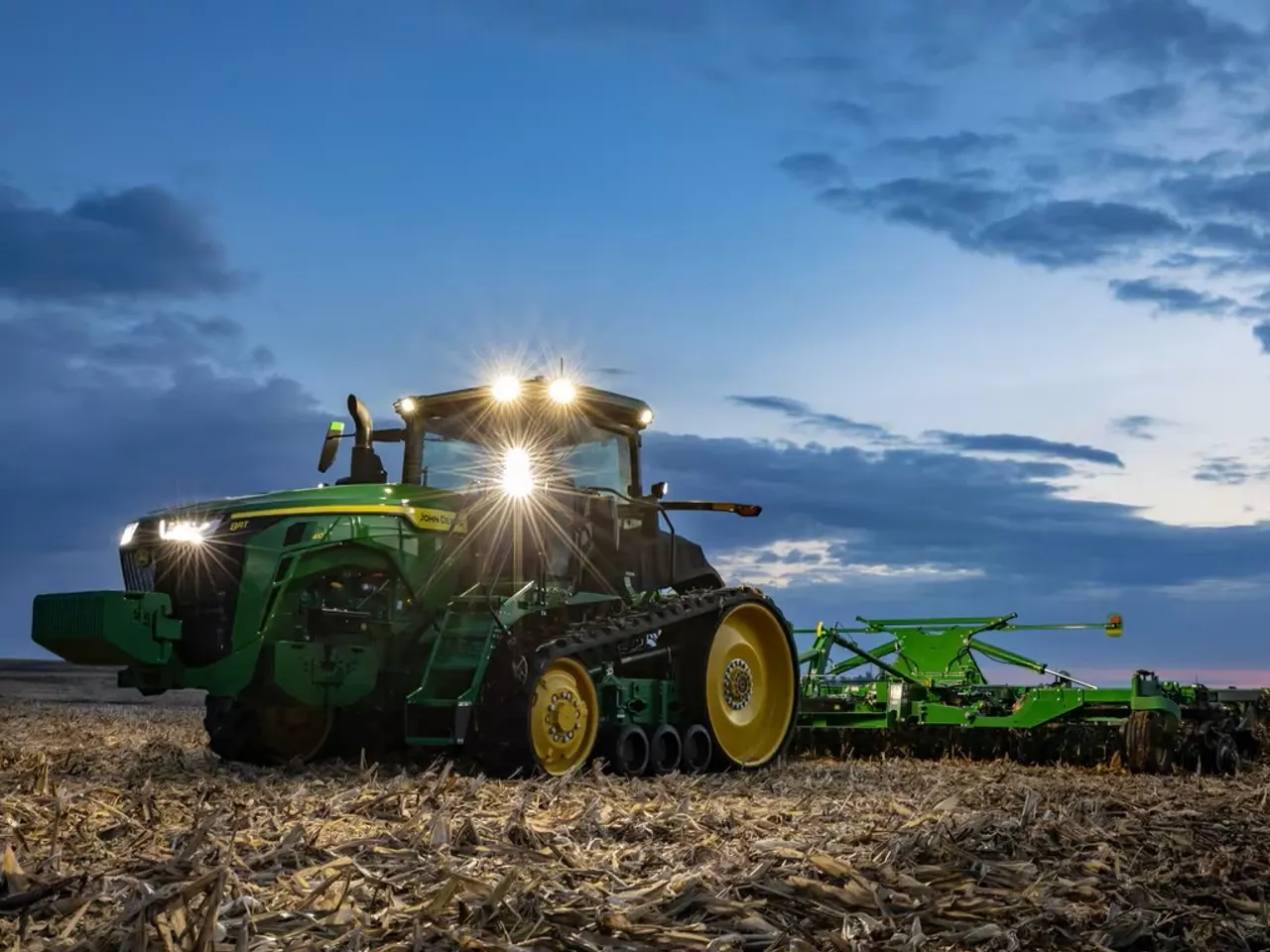 8RT 340 Tractor - John Deere Africa & Middle East