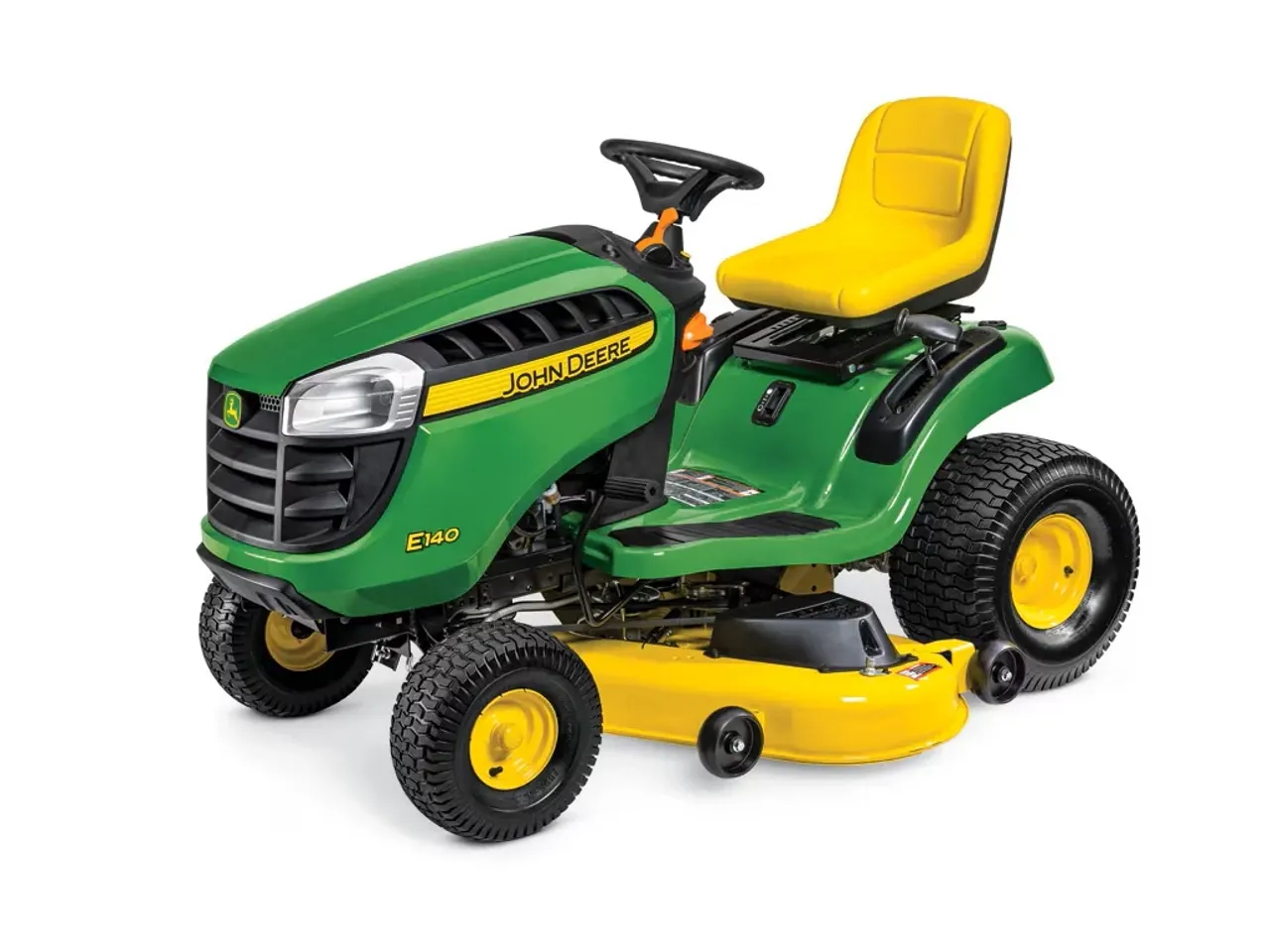 E140 Lawn Tractor - John Deere Africa & Middle East
