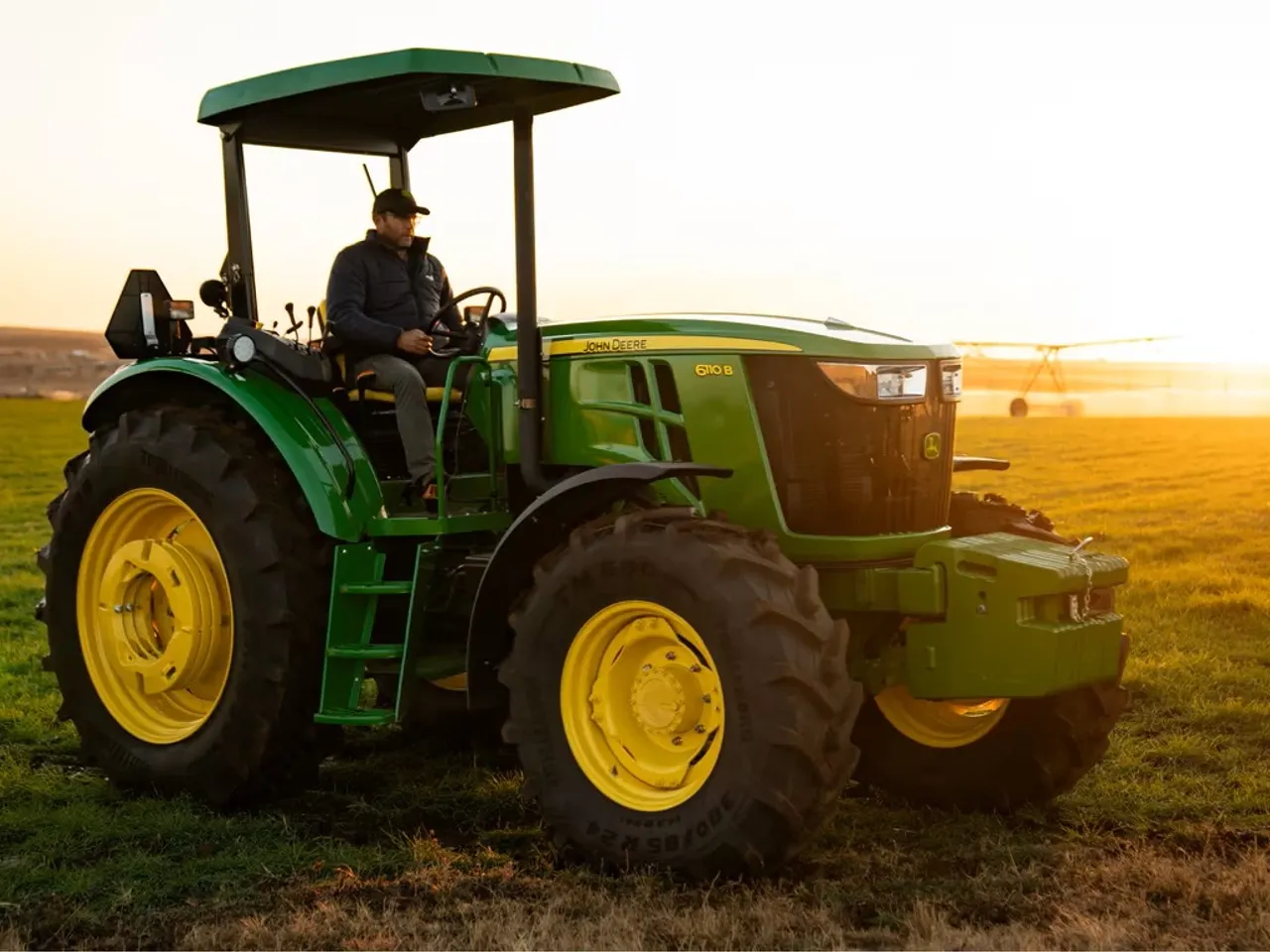 6110B Tractor - John Deere Africa & Middle East