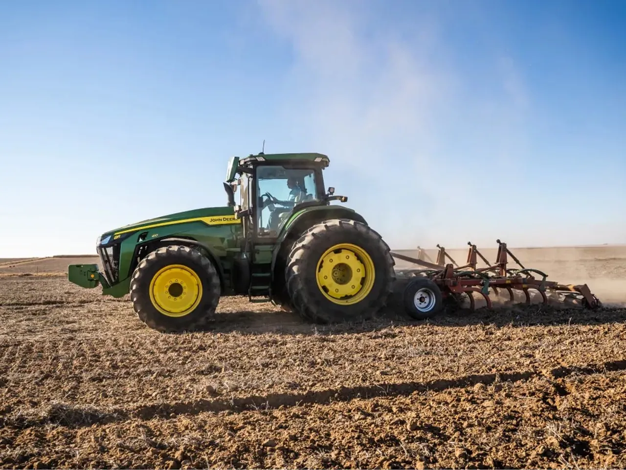 8R 280 Tractor - John Deere Africa & Middle East