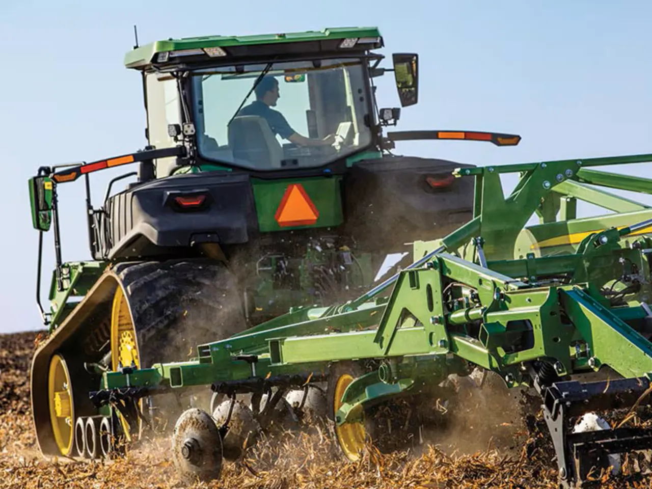 9RT 590 Tractor - John Deere Africa & Middle East