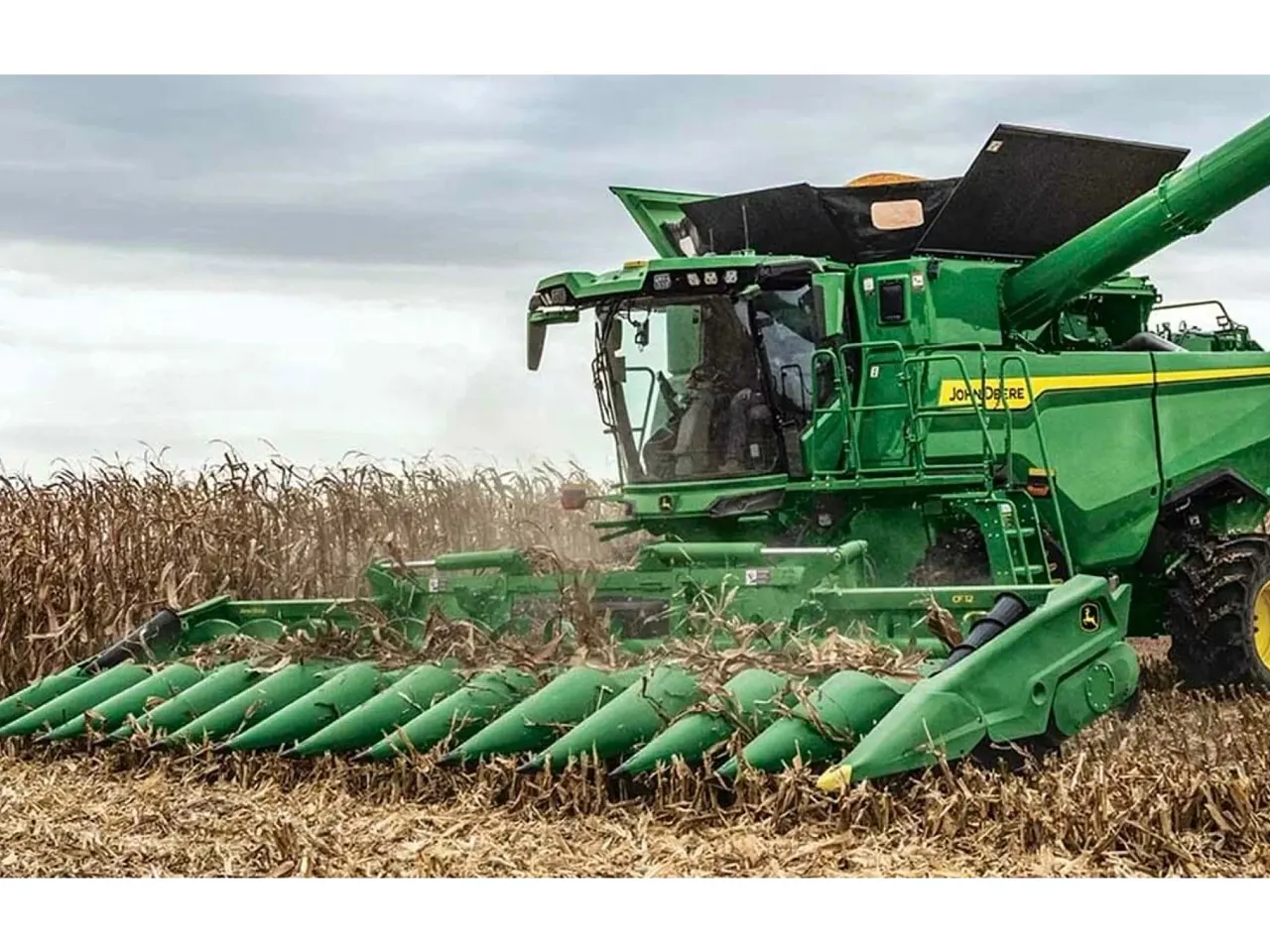 CF 12 Folding Corn Head - John Deere Africa & Middle East