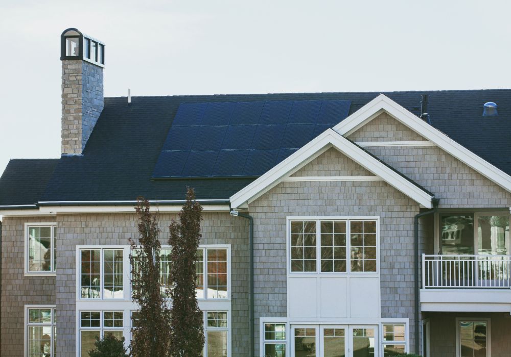 mansions with solar 
