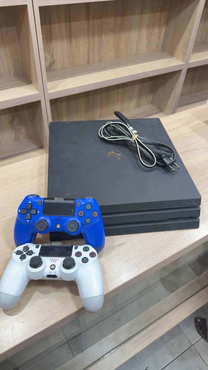 PlayStation 4 Pro With 2 Controllers