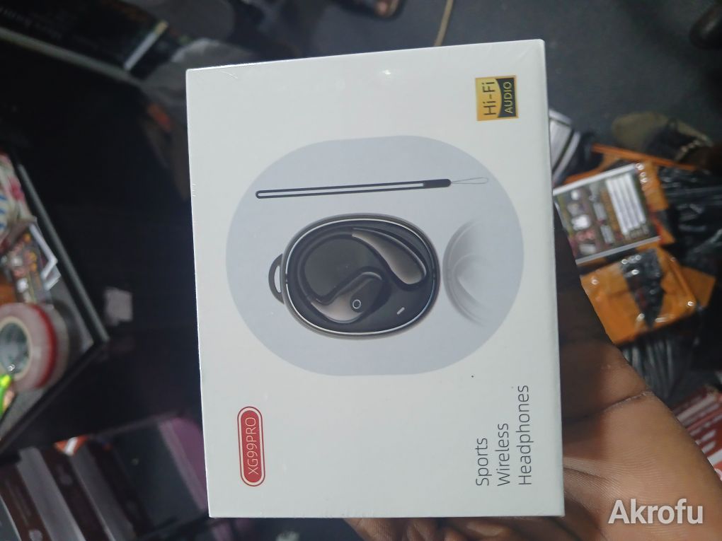 Julie and power bank photo 3