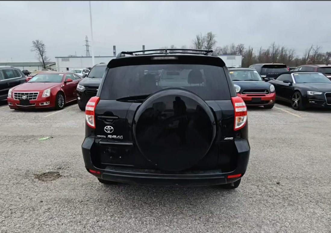2010 Toyota RAV4 photo 2