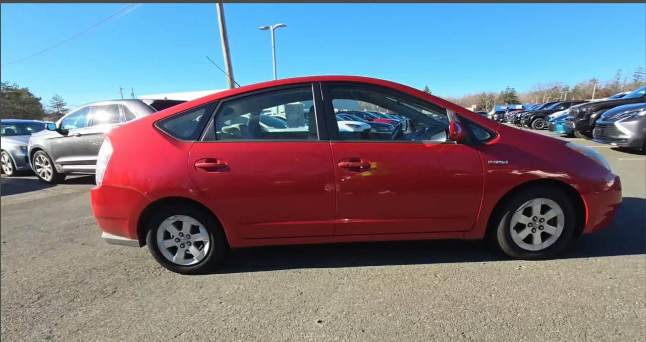 Toyota Prius Hybrid photo 6