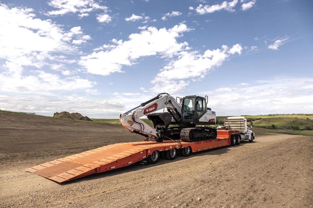 Bobcat E165