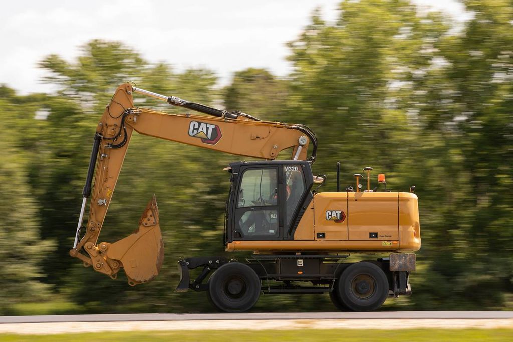 Caterpillar M320