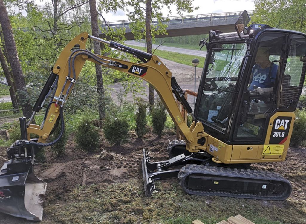 Caterpillar 301.8