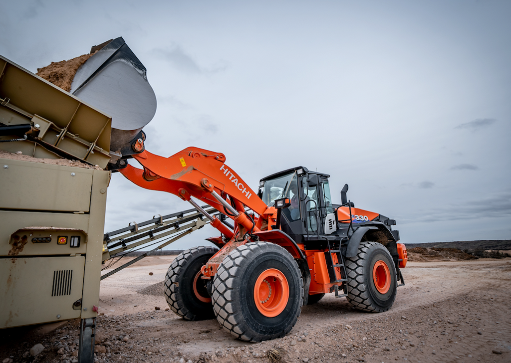 Hitachi Loaders ZW330