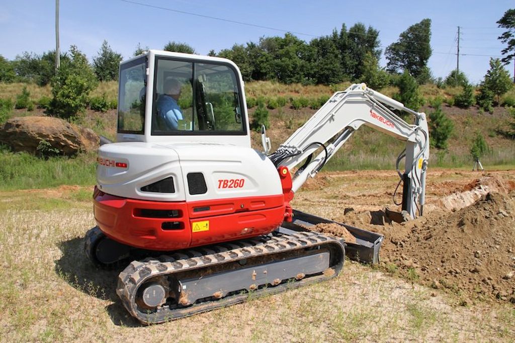 Takeuchi TB260