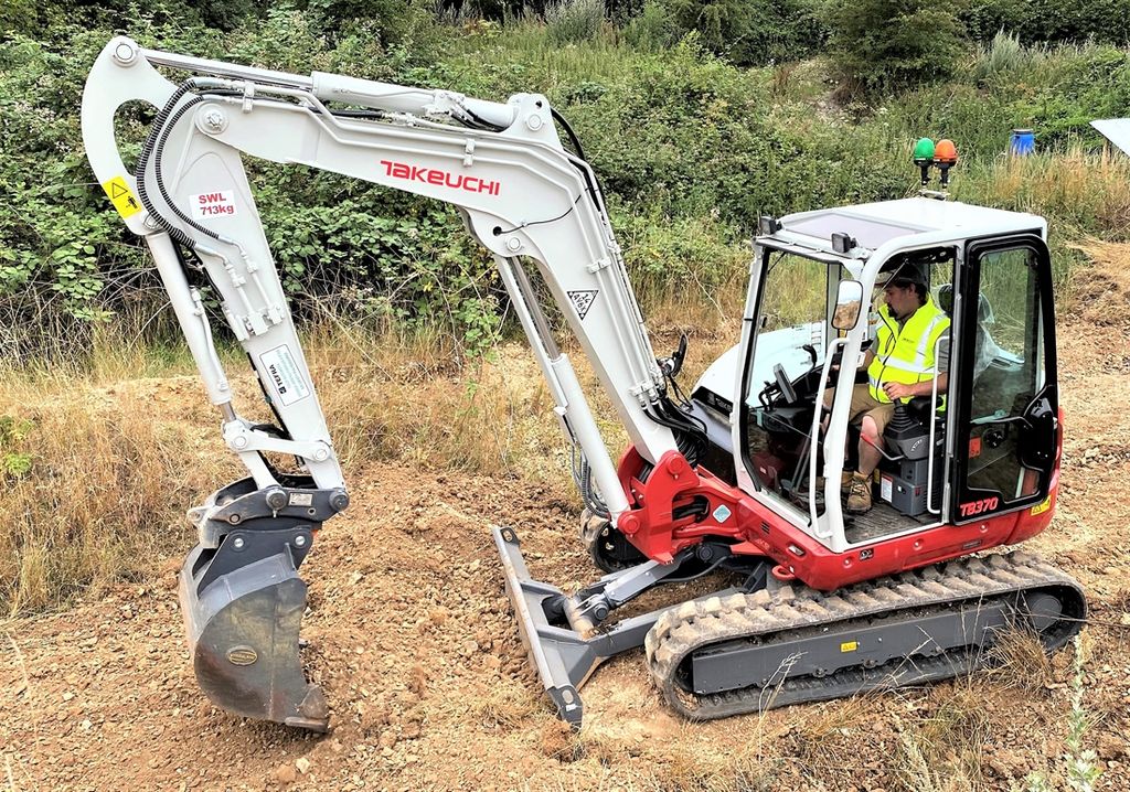 Takeuchi TB370