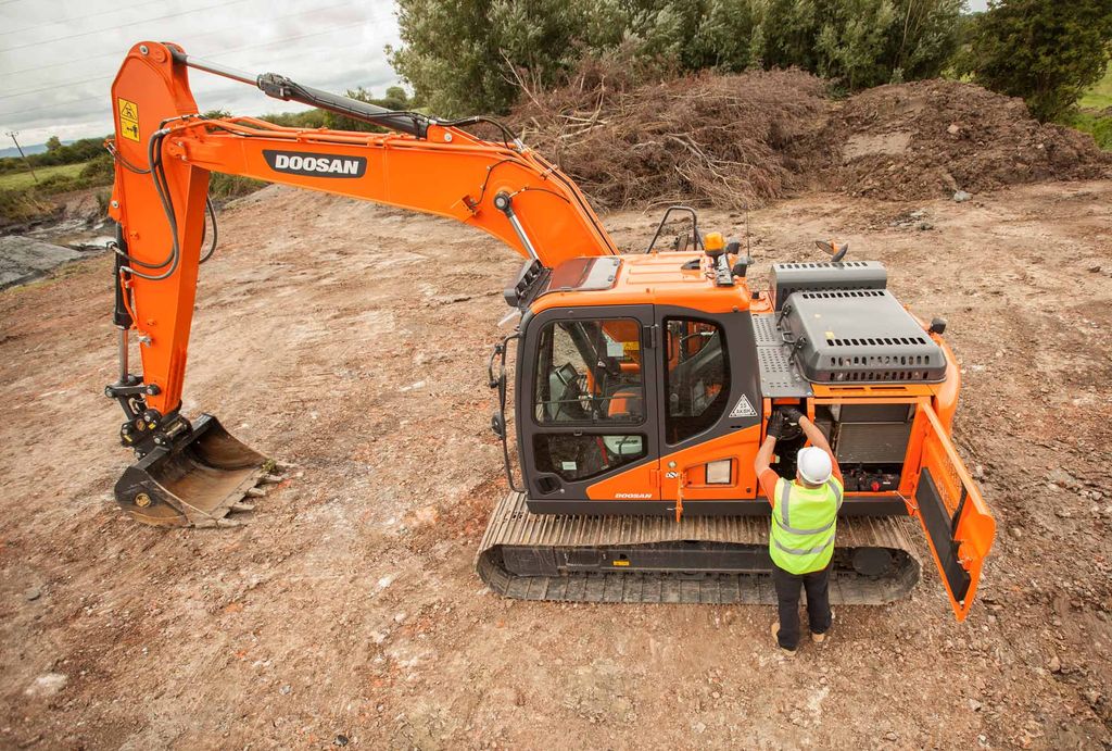 Doosan DX140