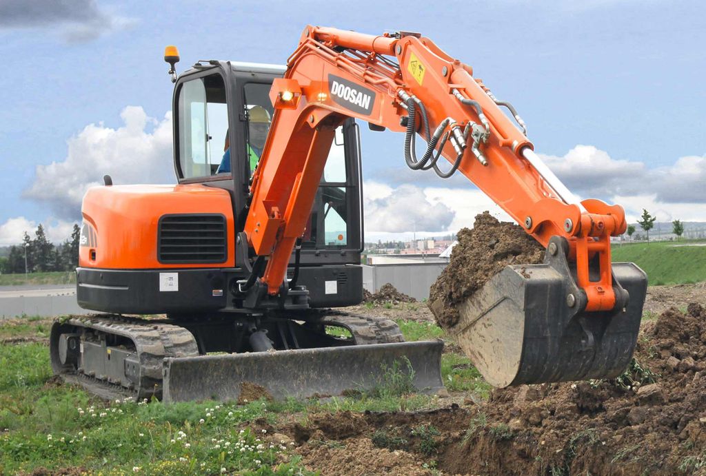 Doosan DX62