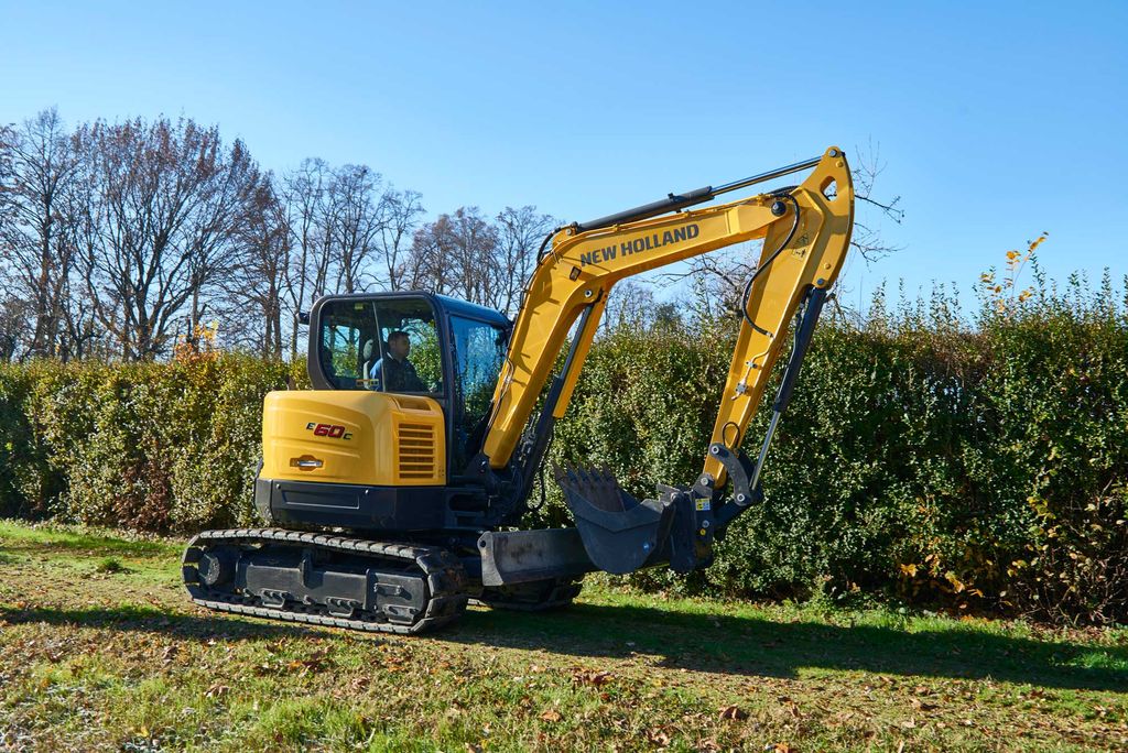 New Holland E60