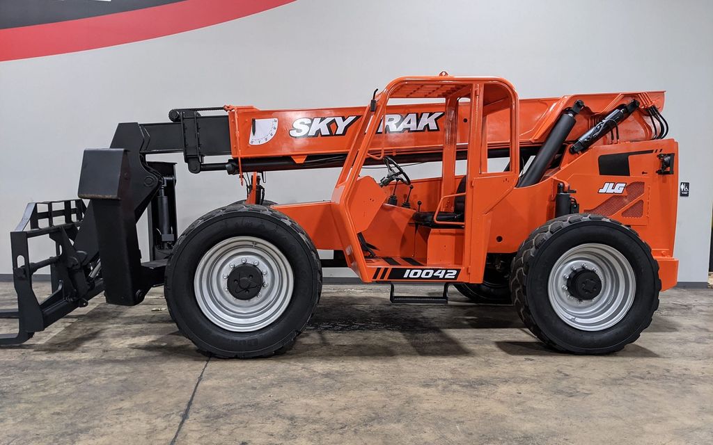 JLG (SkyTrak) 10042