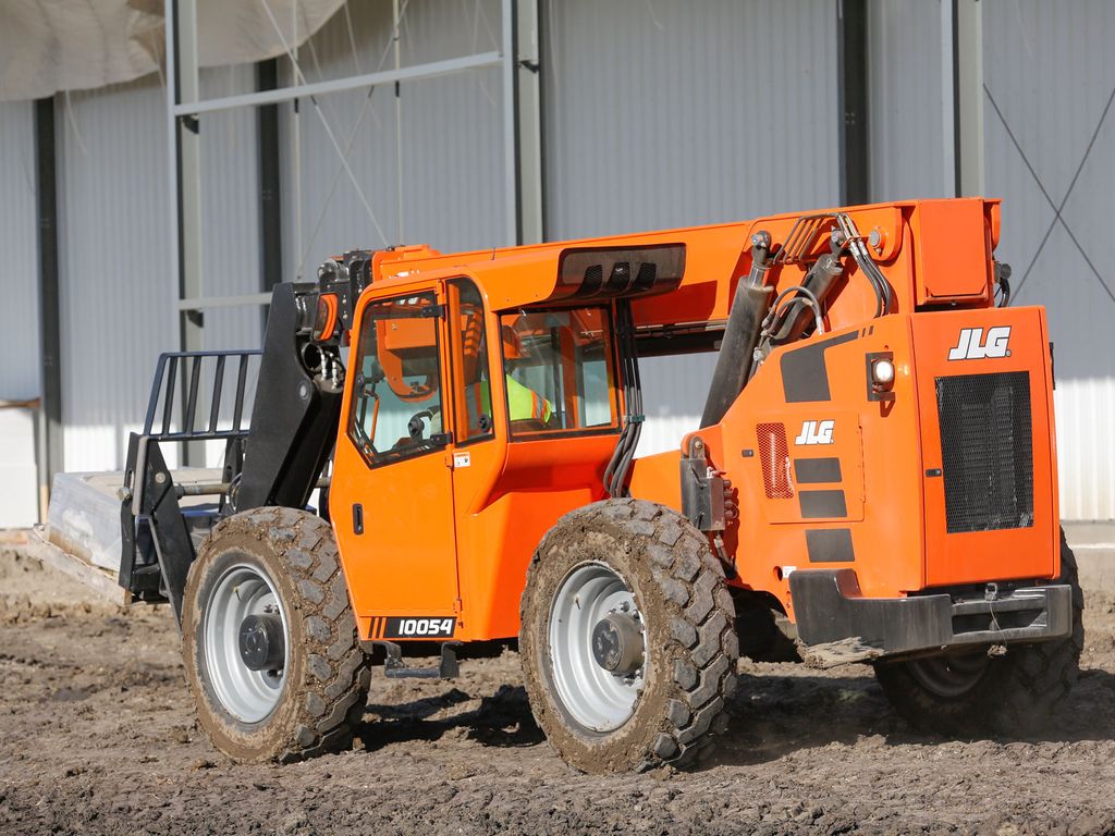 JLG (SkyTrak) 10054