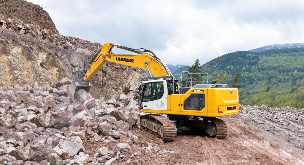 Liebherr R 945