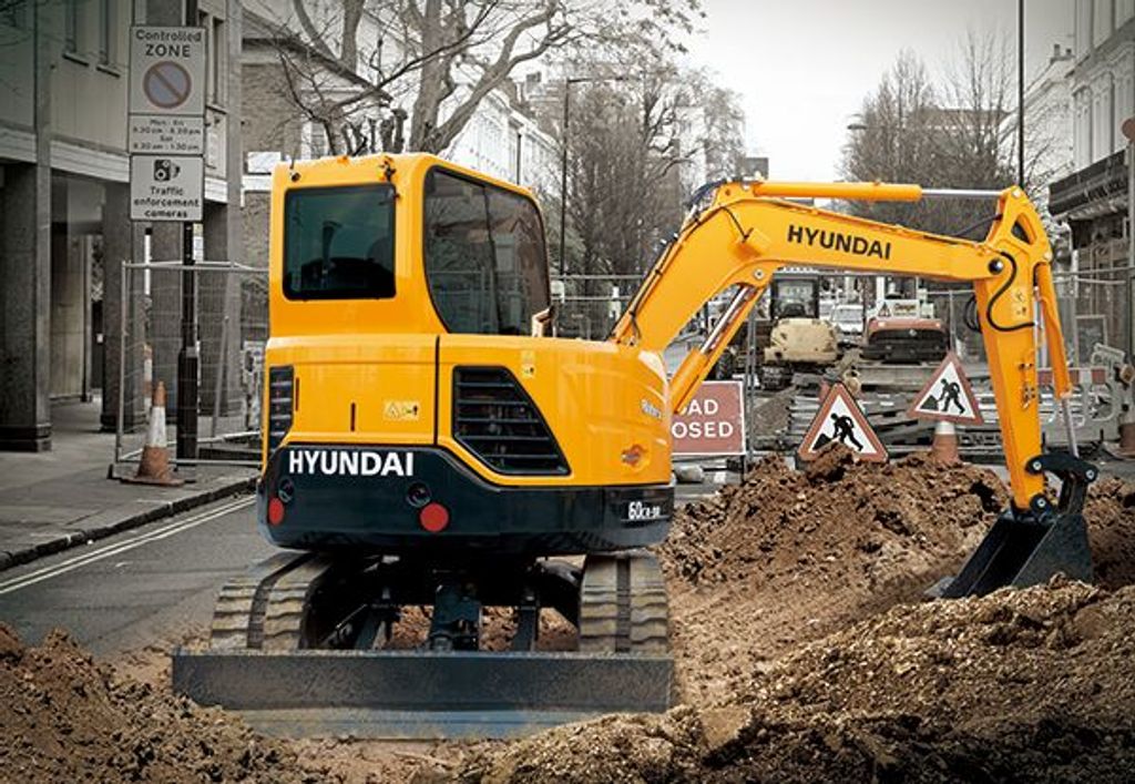 Hyundai R60