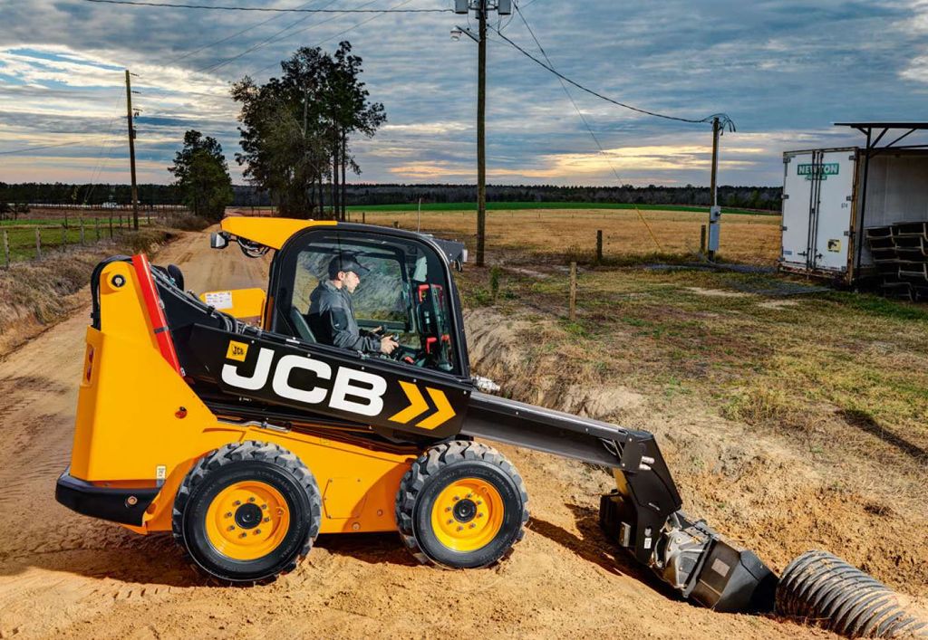 JCB 3TS-8W