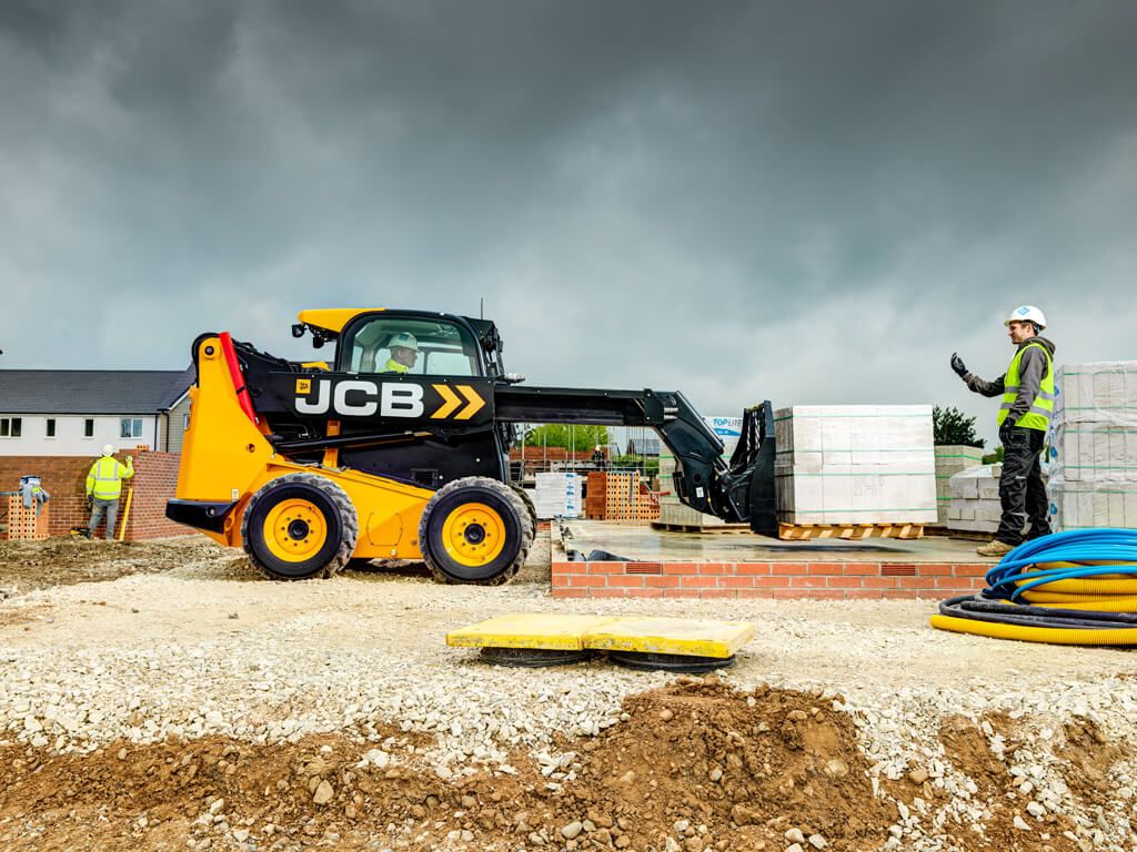 JCB 3TS-8W