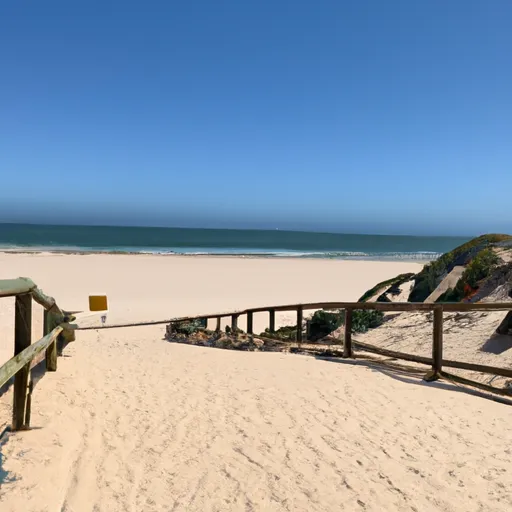 A picture of the beach facing the ocean