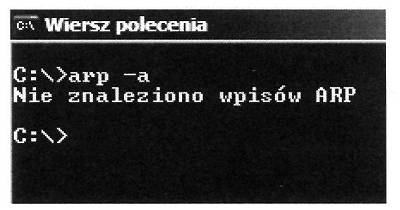 Ilustracja do pytania 652: Zrzut ekranu przedstawia efekt polecenia arp -a. Jak należy zinterpretować tę i…