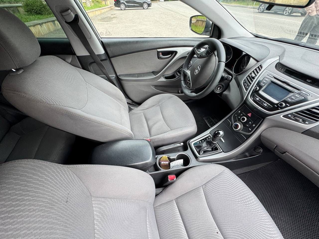 Hyundai Elantra ,2015