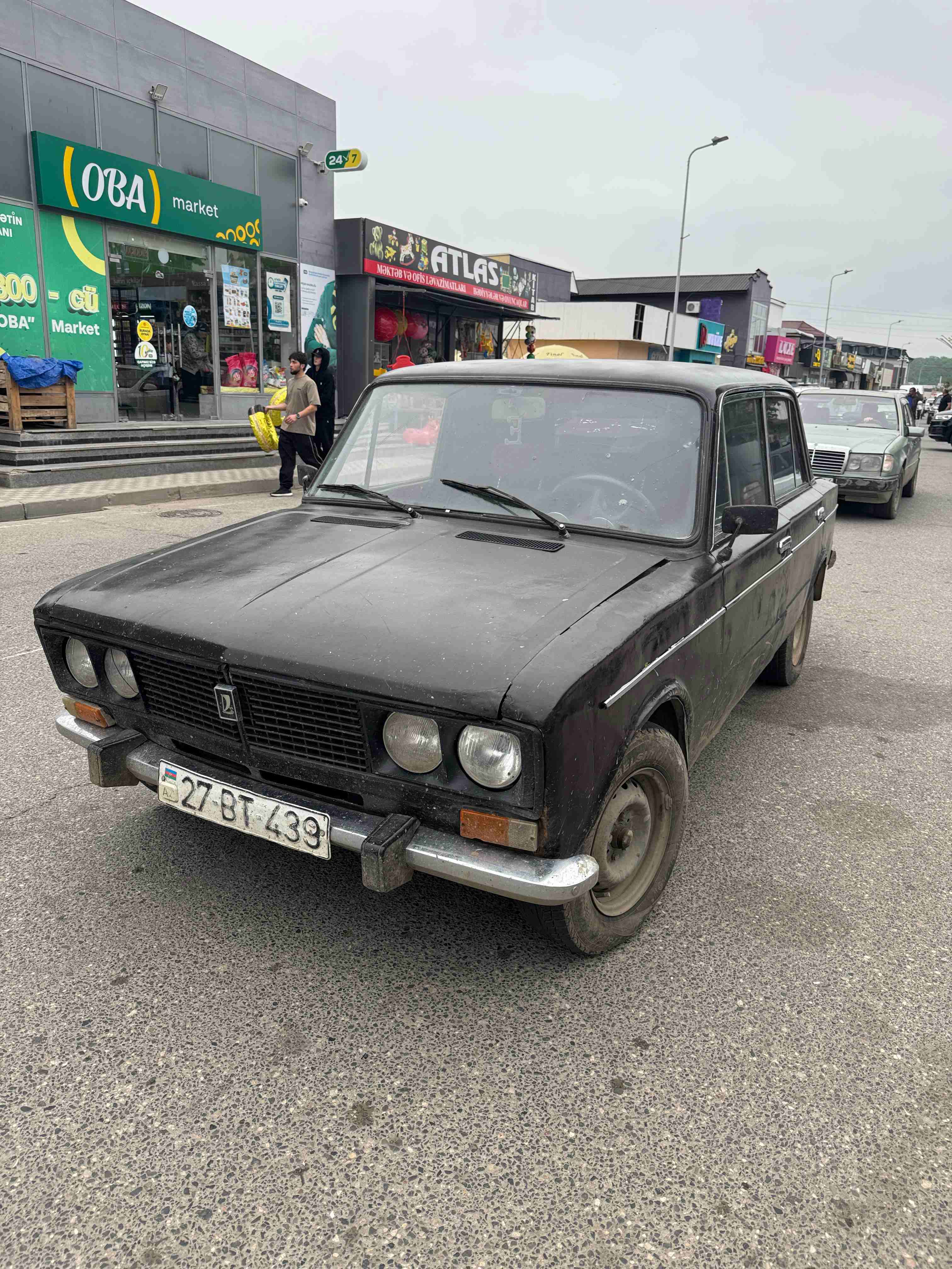 06, 2000 Manat