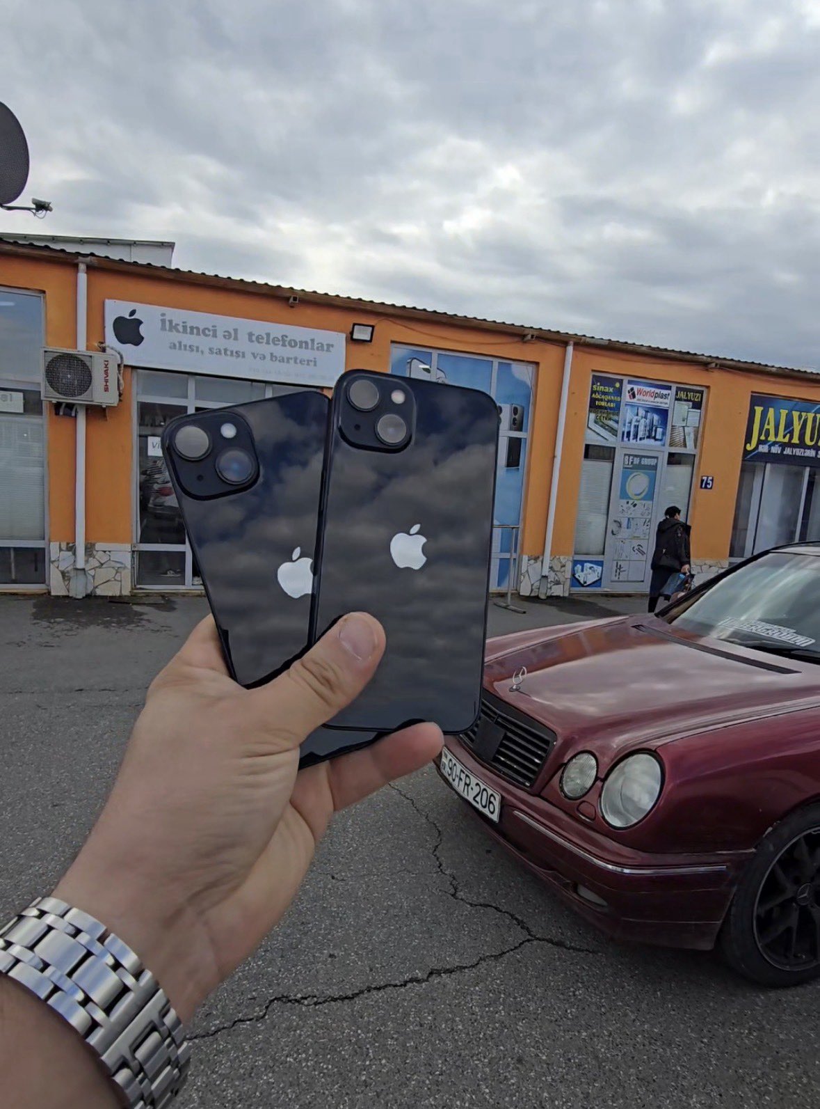 IPhone 13