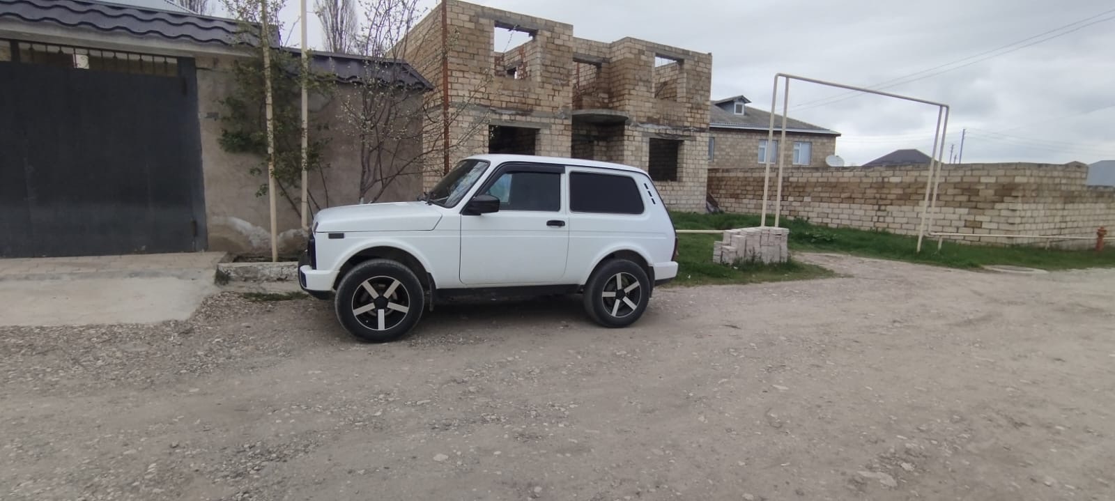 Niva Satlir
