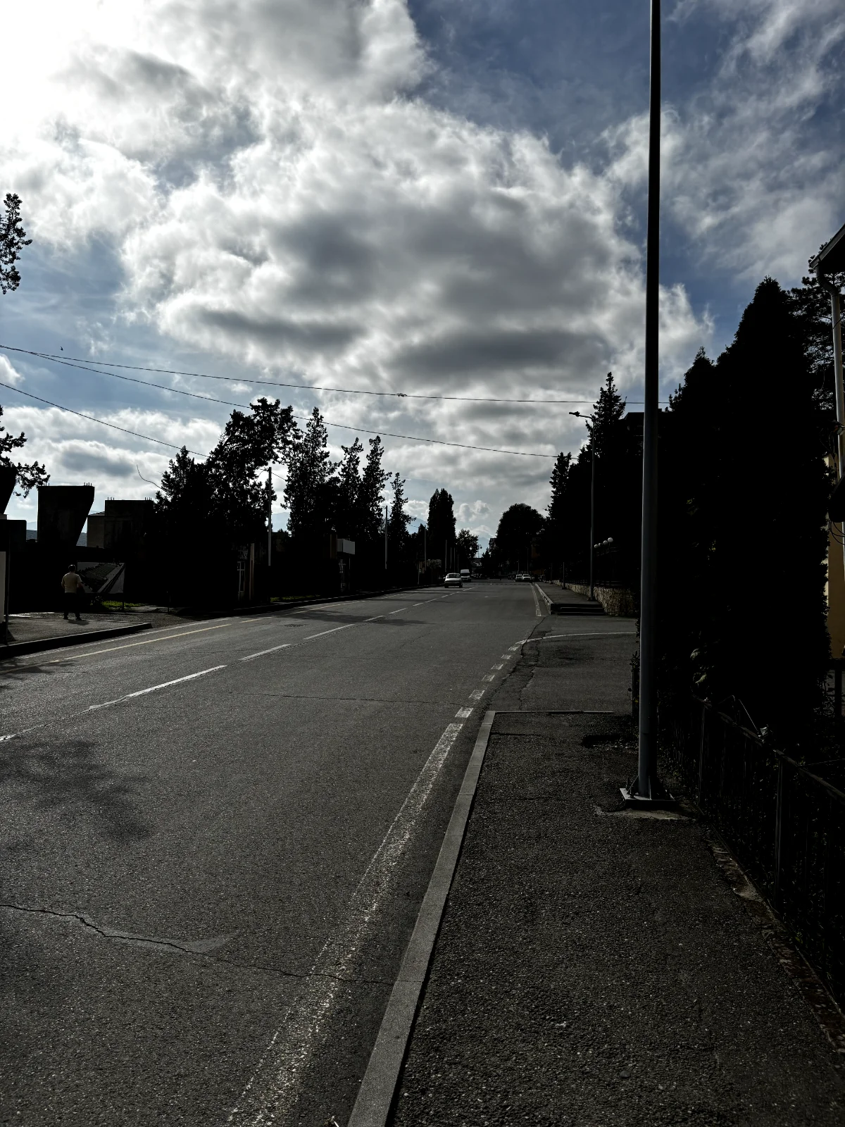 🌤️ Clear Autumn Day