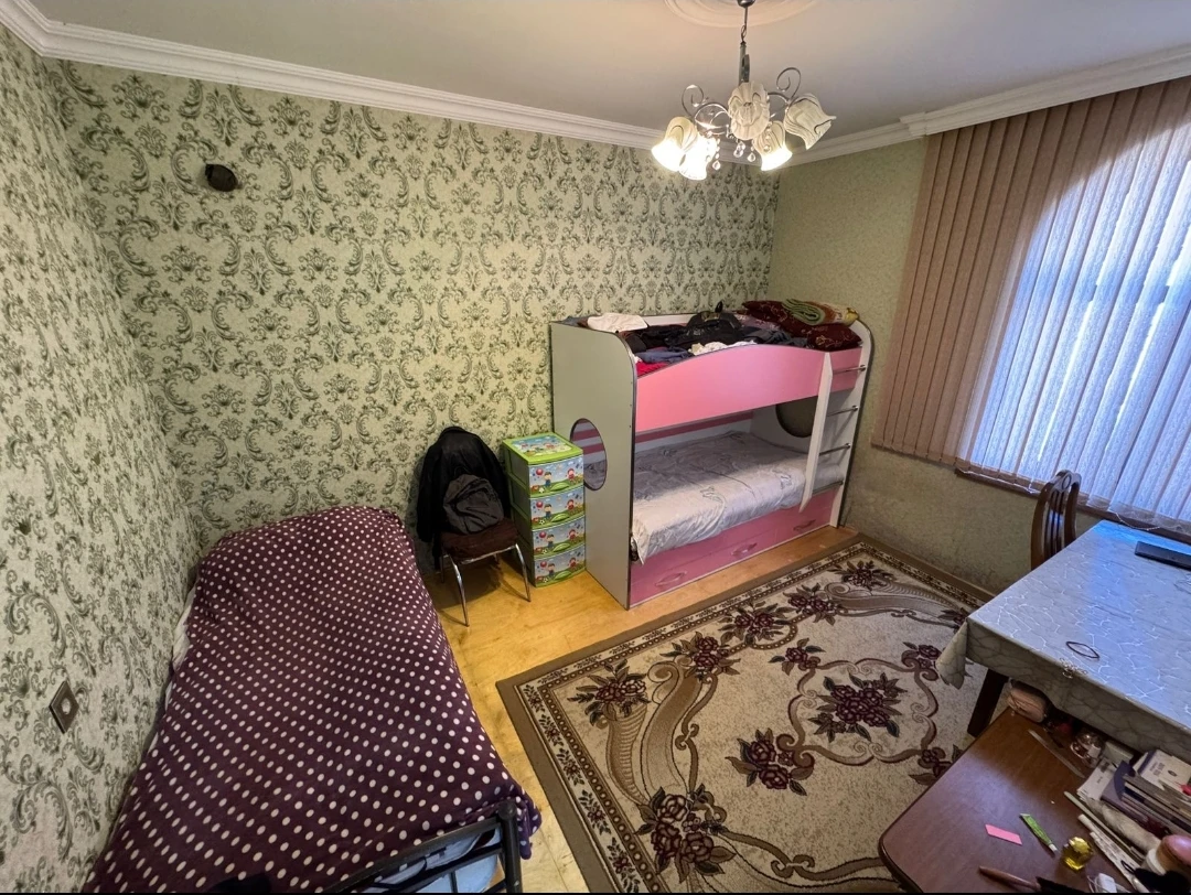 Дом 108 тысяч
3 этажа
3 сотки
Мм массив