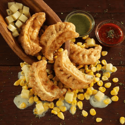 Kurkure Corn Cheese Momos (16 Pcs)