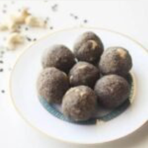 Karuppu Ulunthu Ladoo (250 Gms)