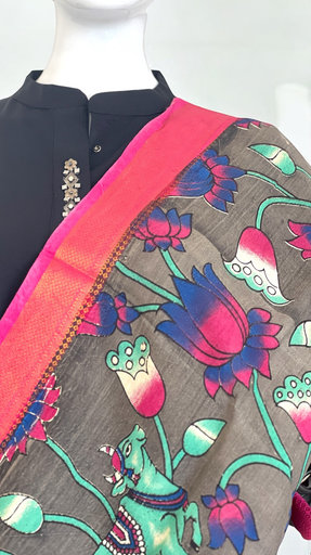 Silk Dupatta image 4