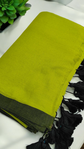 Plain Mulmul Saree