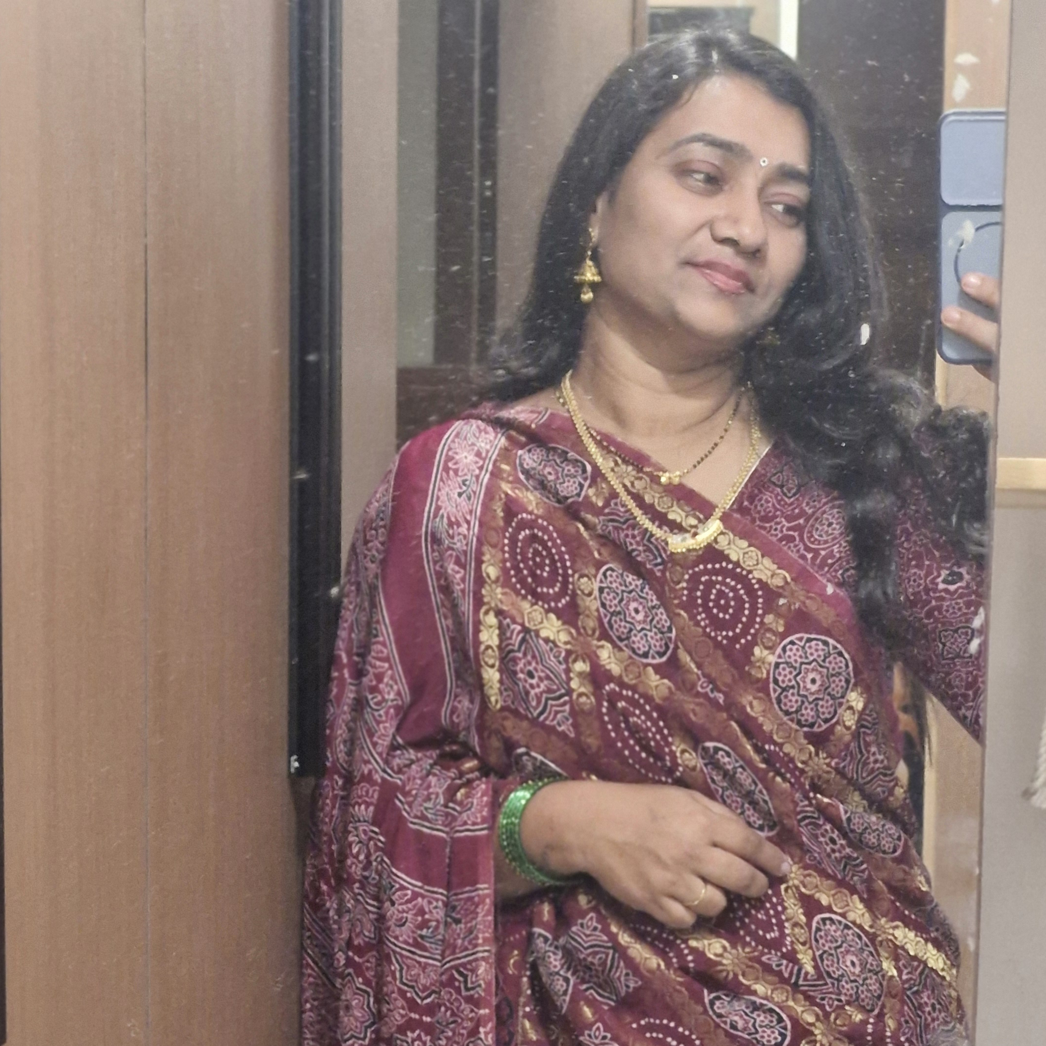 gayatri-dhadve-'s avatar